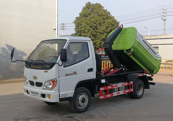唐骏国六柴油机3方钩臂垃圾车