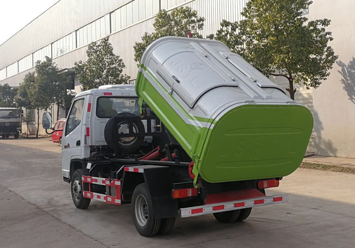 唐骏国六柴油机3方钩臂垃圾车